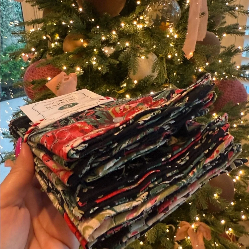 April Cornell dinner napkins set of 10 black with red floral